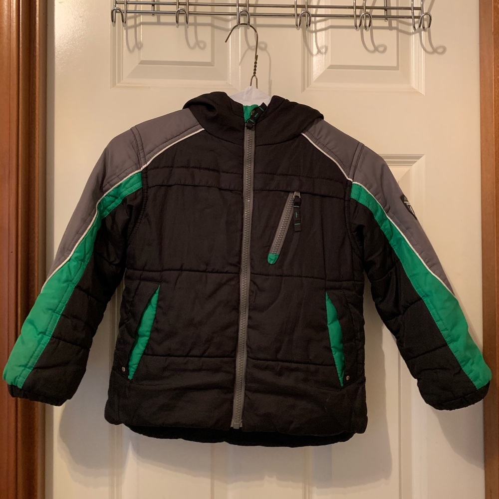 Boys Size4 PROTECTION SYSTEM coat